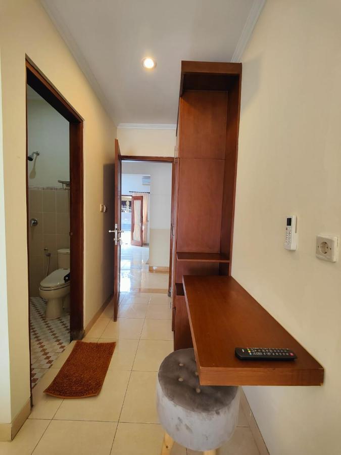 Adiputra Guesthouse 2 By Homiq Ngabean 外观 照片