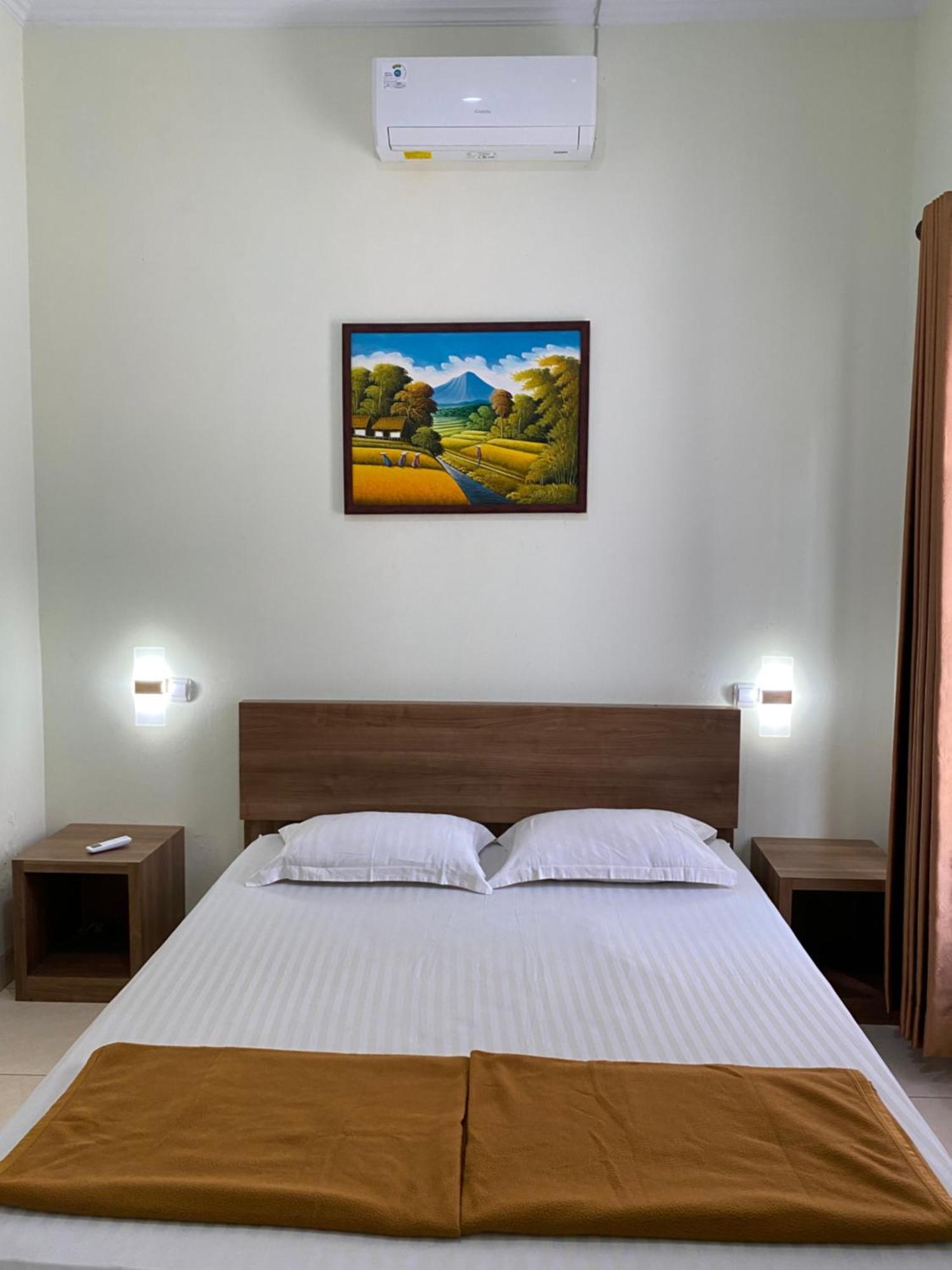 Adiputra Guesthouse 2 By Homiq Ngabean 外观 照片
